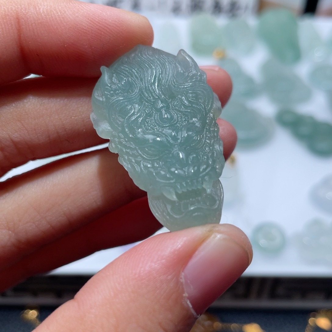 定制翡翠未镶嵌翡翠