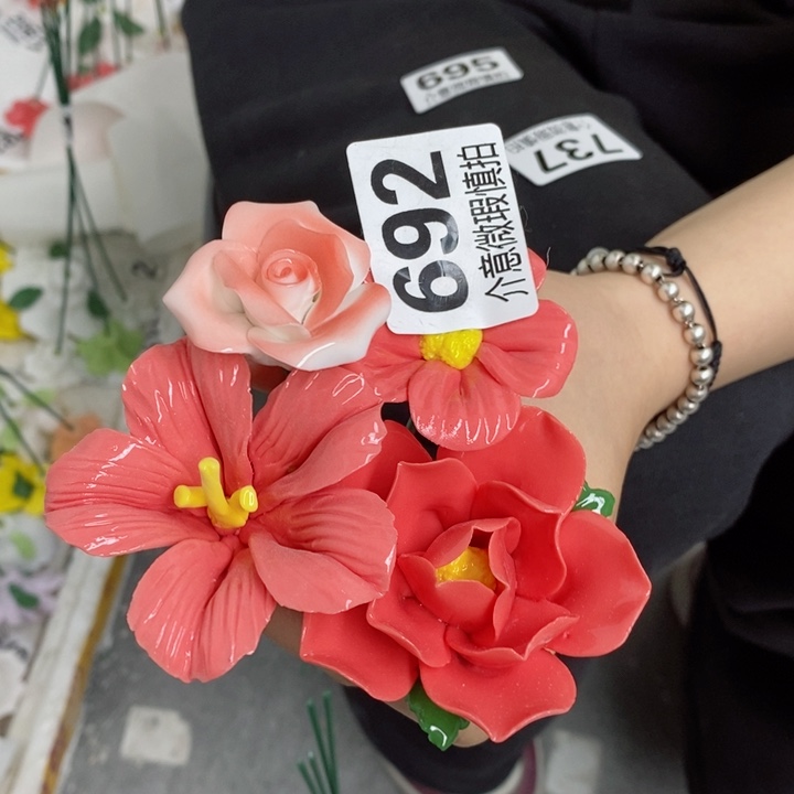 摆件陶瓷材料加工