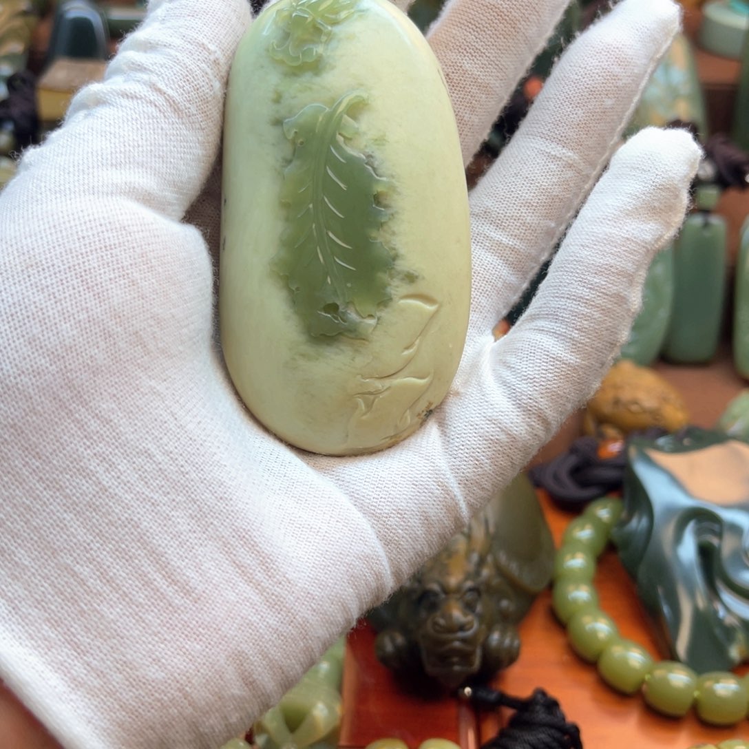 岫岩河磨玉（透闪石质玉）未镶嵌挂件