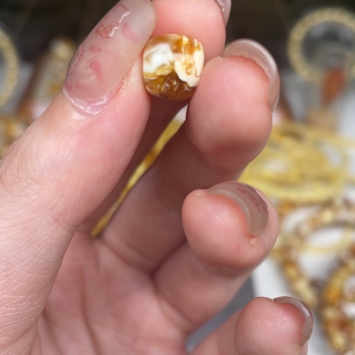 久***思琥珀未镶嵌裸石47号