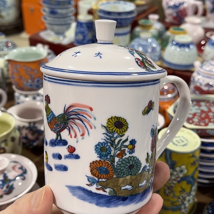 摆件//////景德镇陶瓷杯子。红。