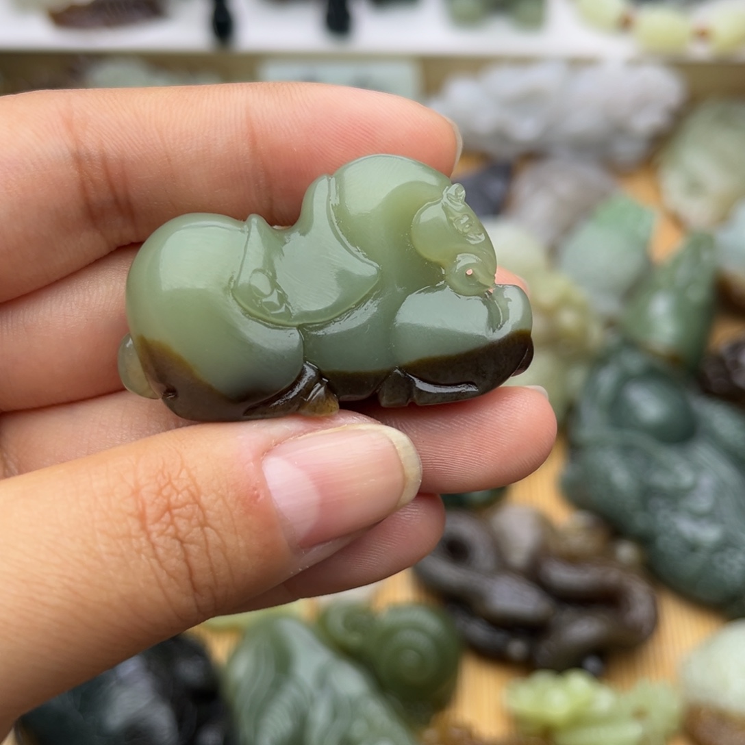 和田玉未镶嵌挂件