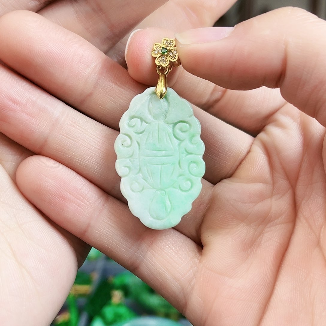 翡翠颈饰未镶嵌吊坠