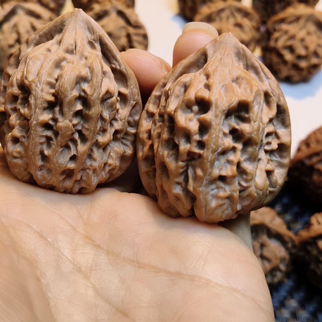 【闪购商品】吊坠桃核大**哥