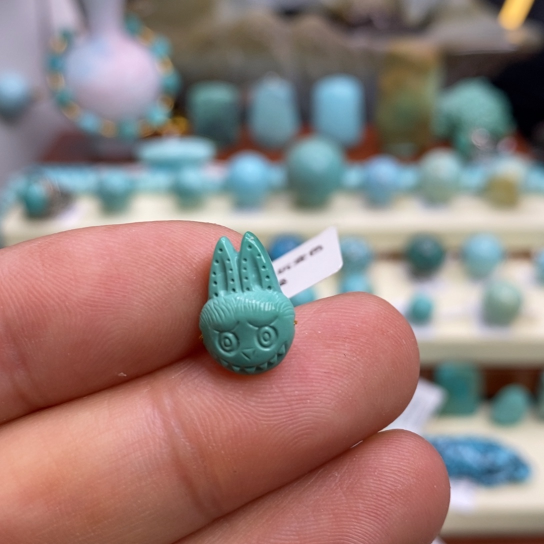 绿松石未镶嵌珠宝奇石