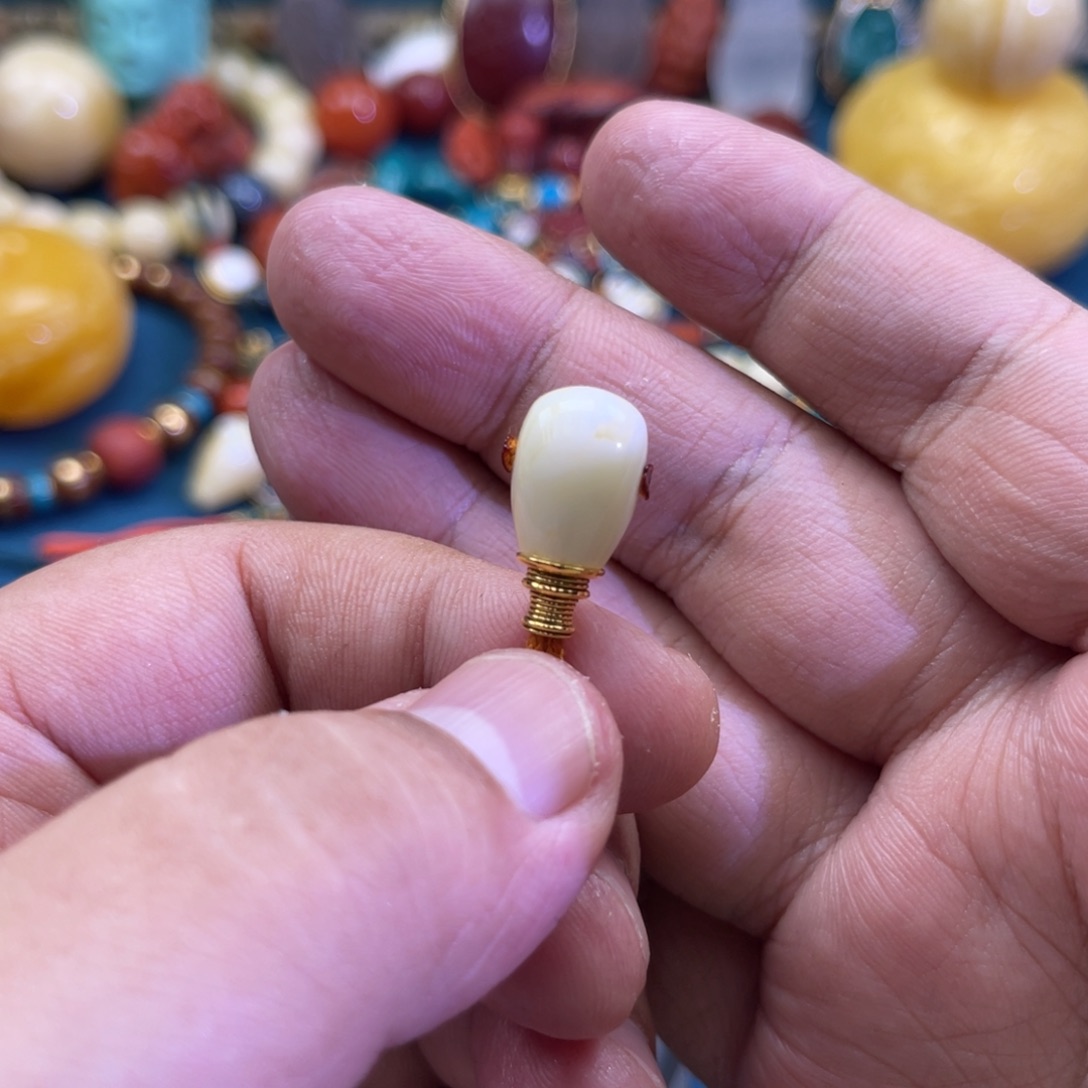 琥珀18K金镶嵌珠宝奇石39