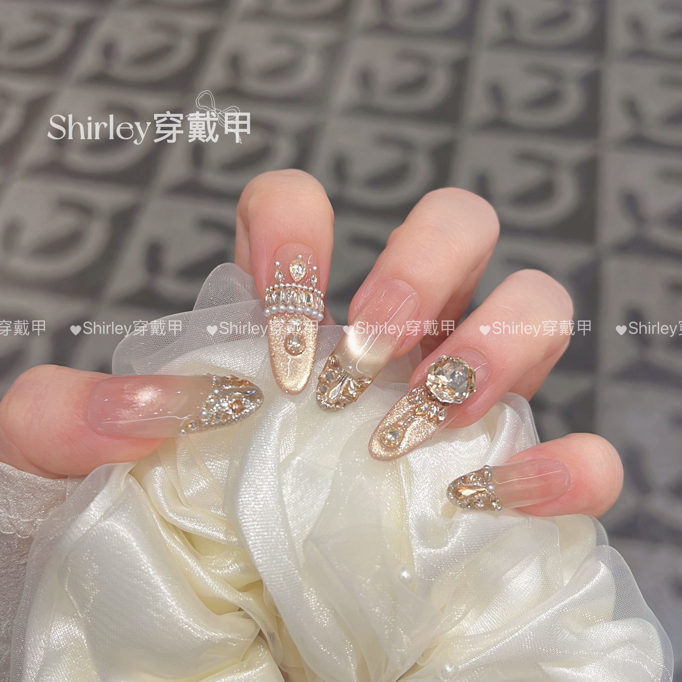 【女王冠冕】新款气质猫眼珍珠锆石爆闪穿戴式手工美甲高级感显白