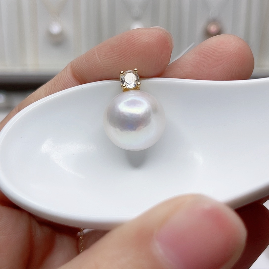 淡水珍珠吊坠(赠链)未镶嵌