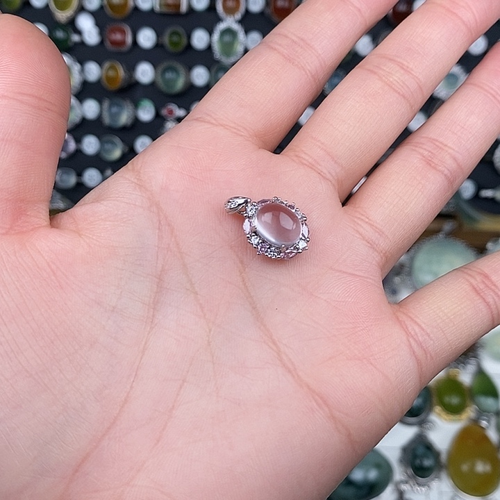 银S925镶嵌芙蓉石颈饰