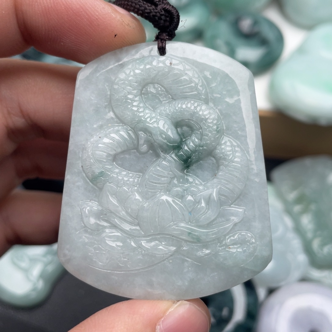 翡翠未镶嵌吊坠(不含链)