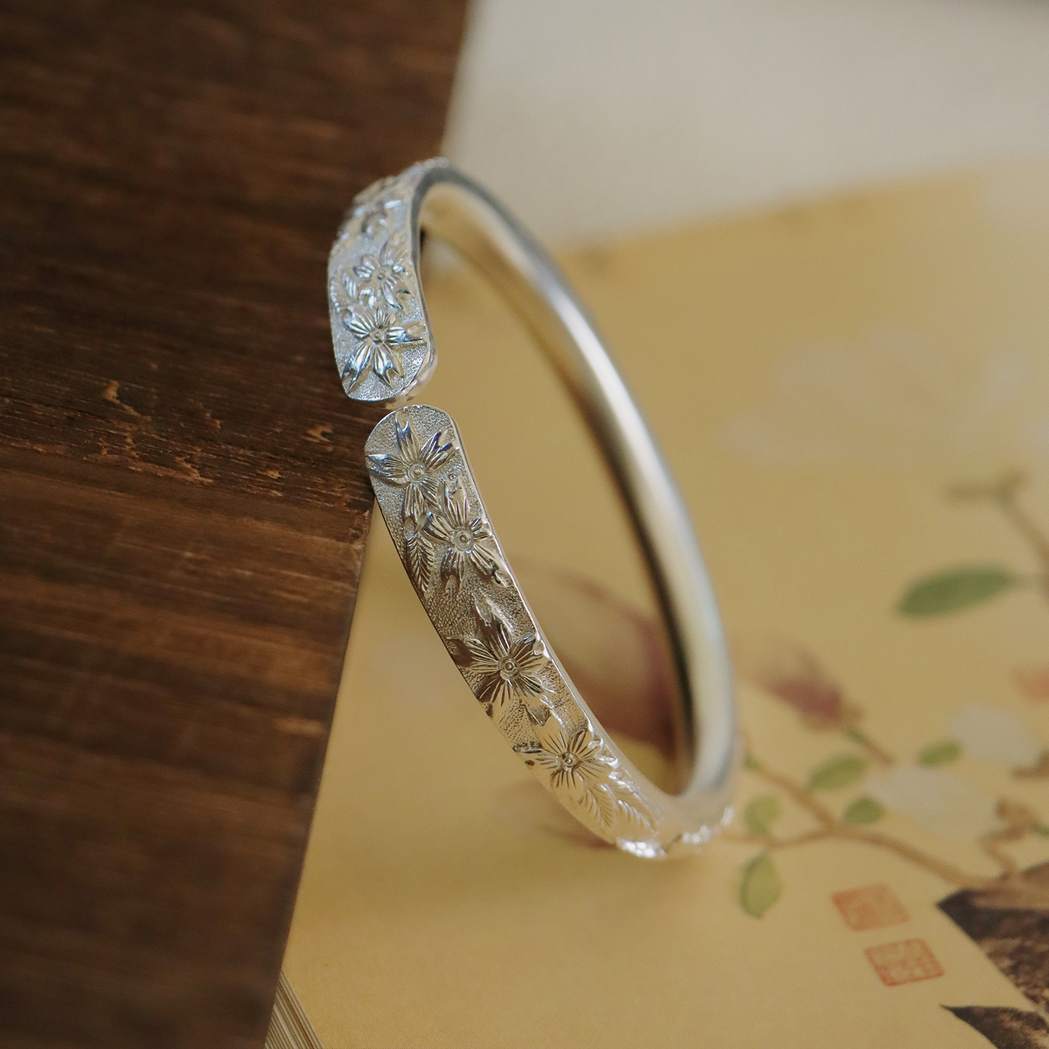 足银手镯 樱花 足银999手工银手镯女开口实心送女友闺蜜礼物新款