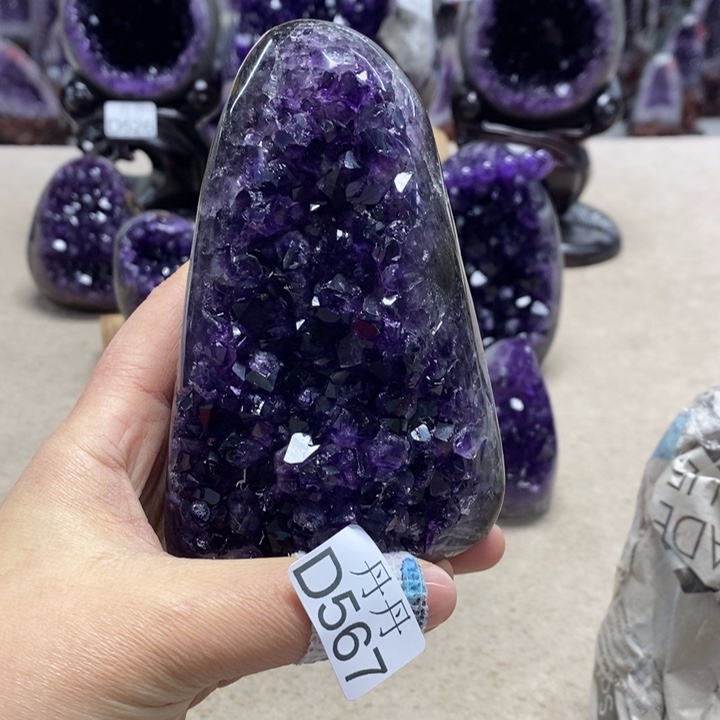 未镶嵌水晶大型摆件（非配饰）