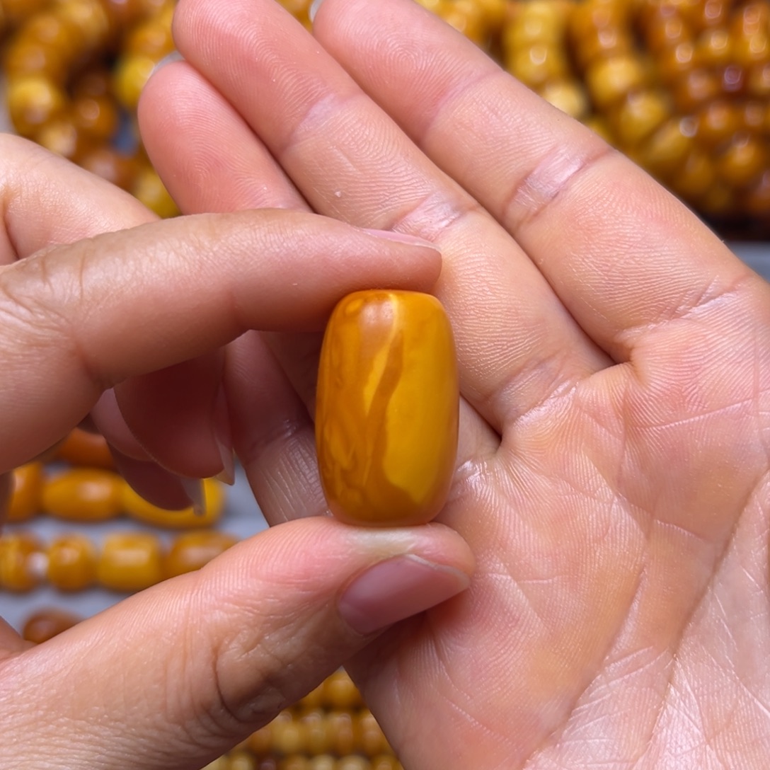 琥珀未镶嵌吊坠(不含链)