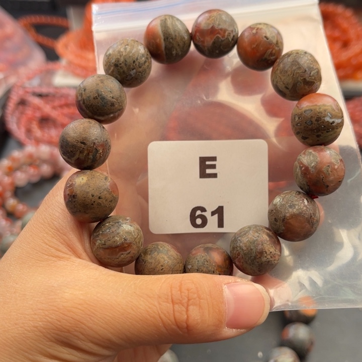 南红玛瑙未镶嵌多样性发货默认微瑕称重15mm