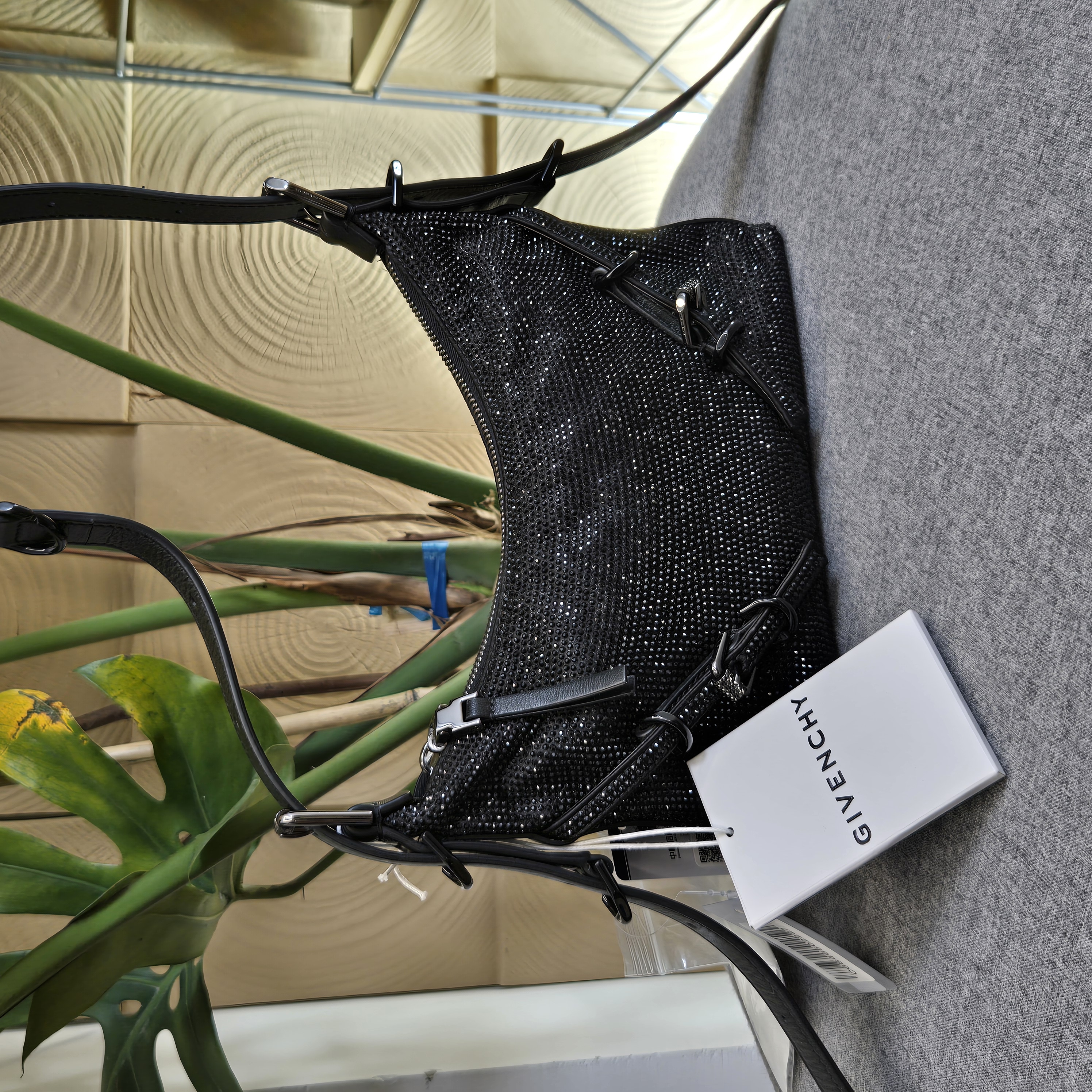 95新 Givenchy/纪梵希 达达/黑色水钻小号voyou单肩包