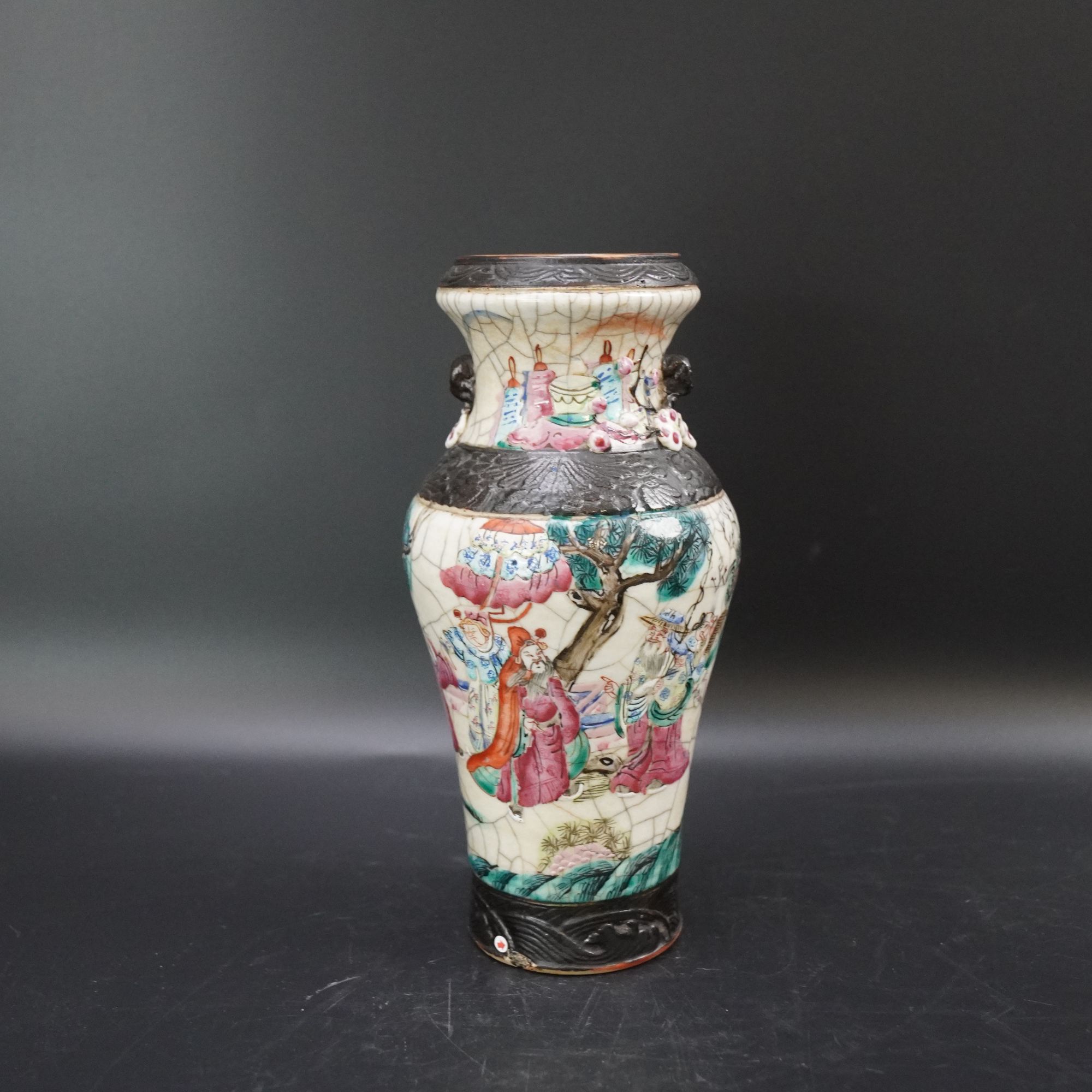 Lot.25091280清同治哥釉粉彩人物故事赏瓶 高：约25cm