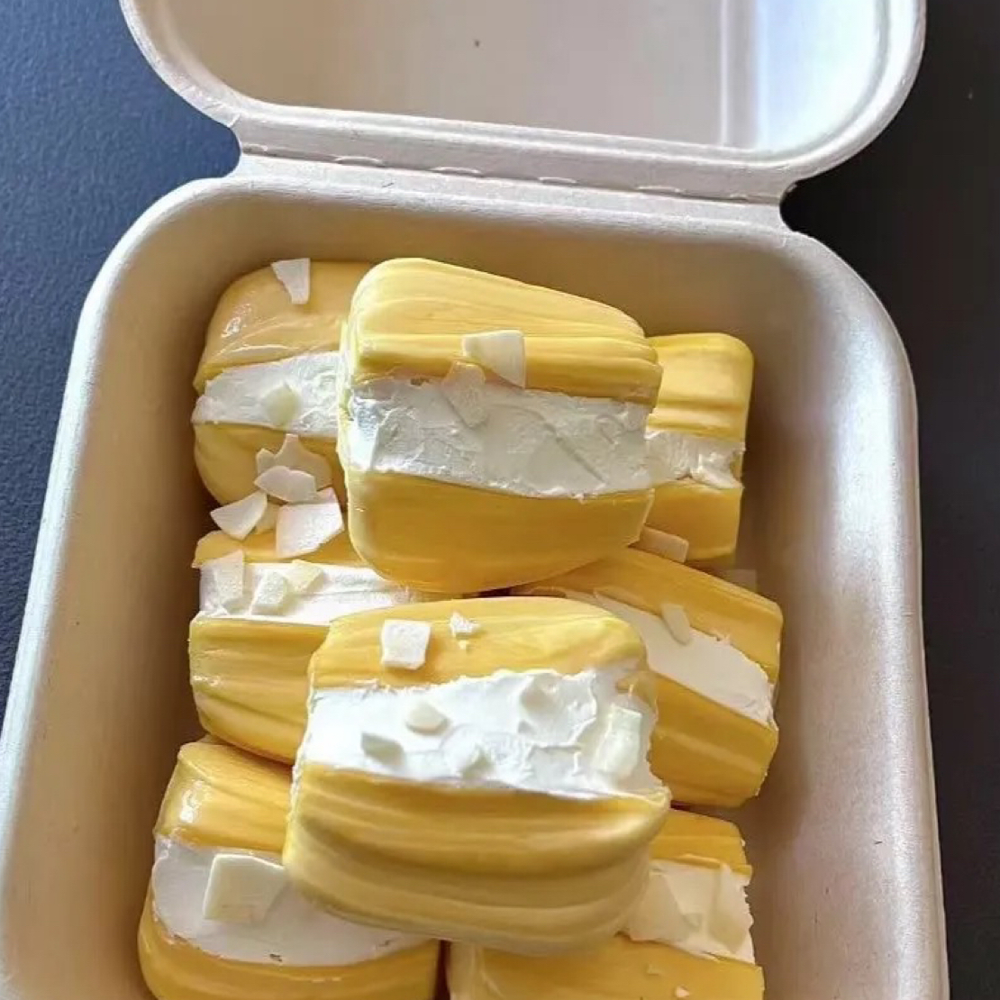 果切（超火）菠萝蜜夹干噎酸奶