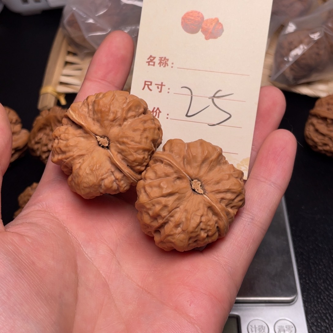 文玩核桃把件蛙蛙40尺25