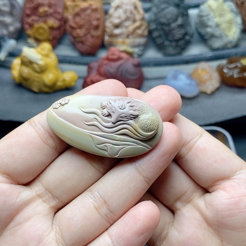 【闪购商品】定制石英质玉吊坠未镶嵌