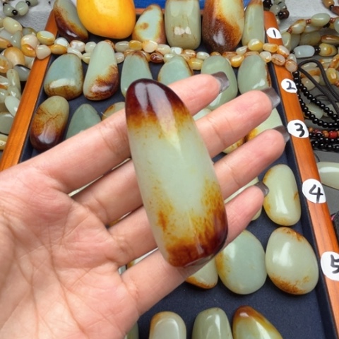 和田玉颈饰未镶嵌用****9