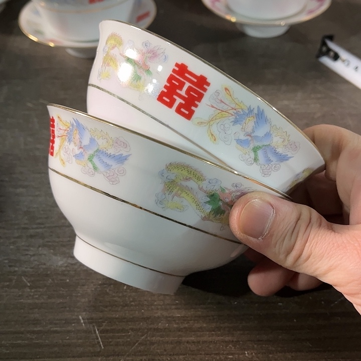 瓷片//////直径12.5厘米。2个。