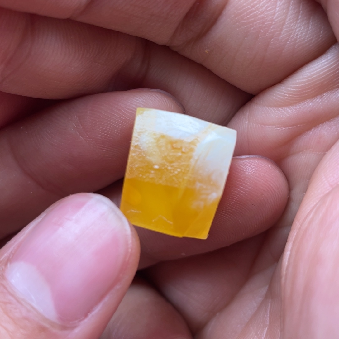 定制琥珀未镶嵌天然蜜蜡