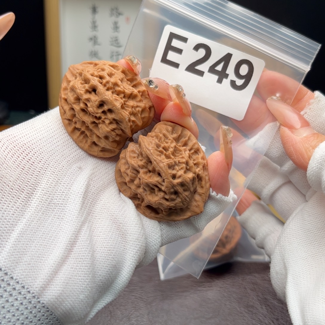 文玩核桃把件38佛度e249