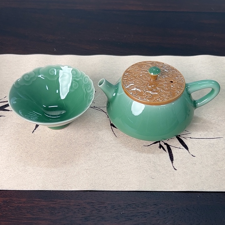 龙泉云间青瓷小米茶器
