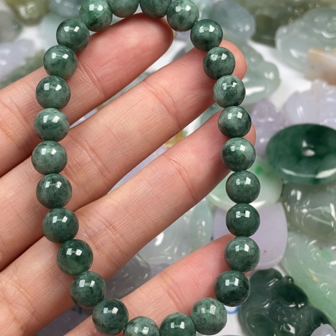 梅***姐翡翠未镶嵌颈饰翡翠