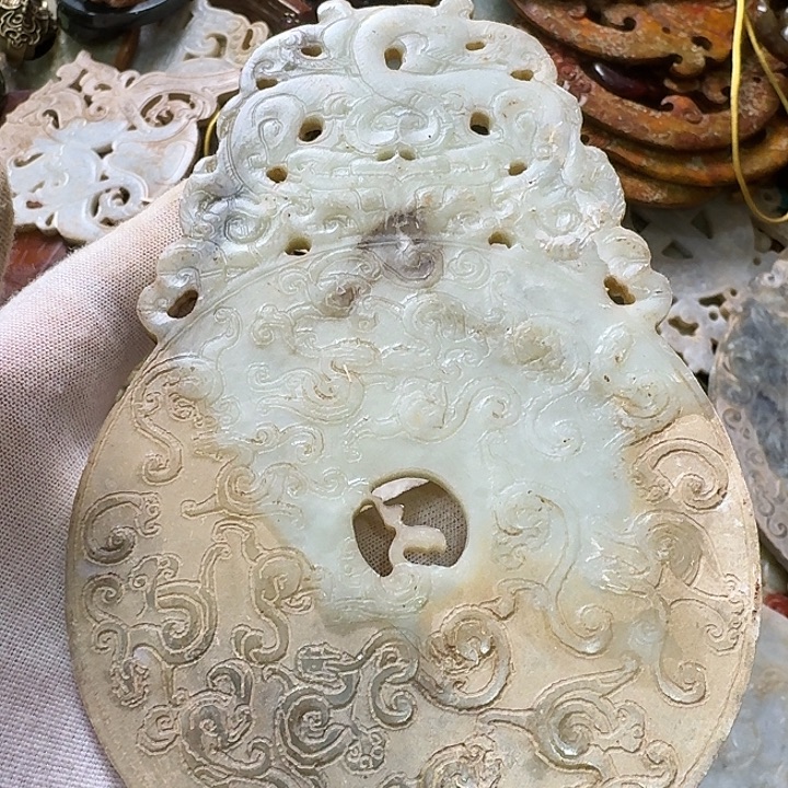 和田玉未镶嵌挂件