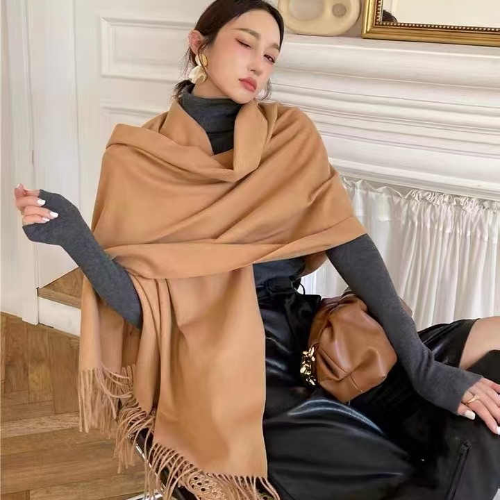 350克羊绒流苏可做披肩两用时尚围巾