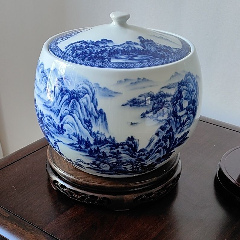 景德镇青花山水花鸟储物罐带底座密封罐米桶家用泡菜坛子