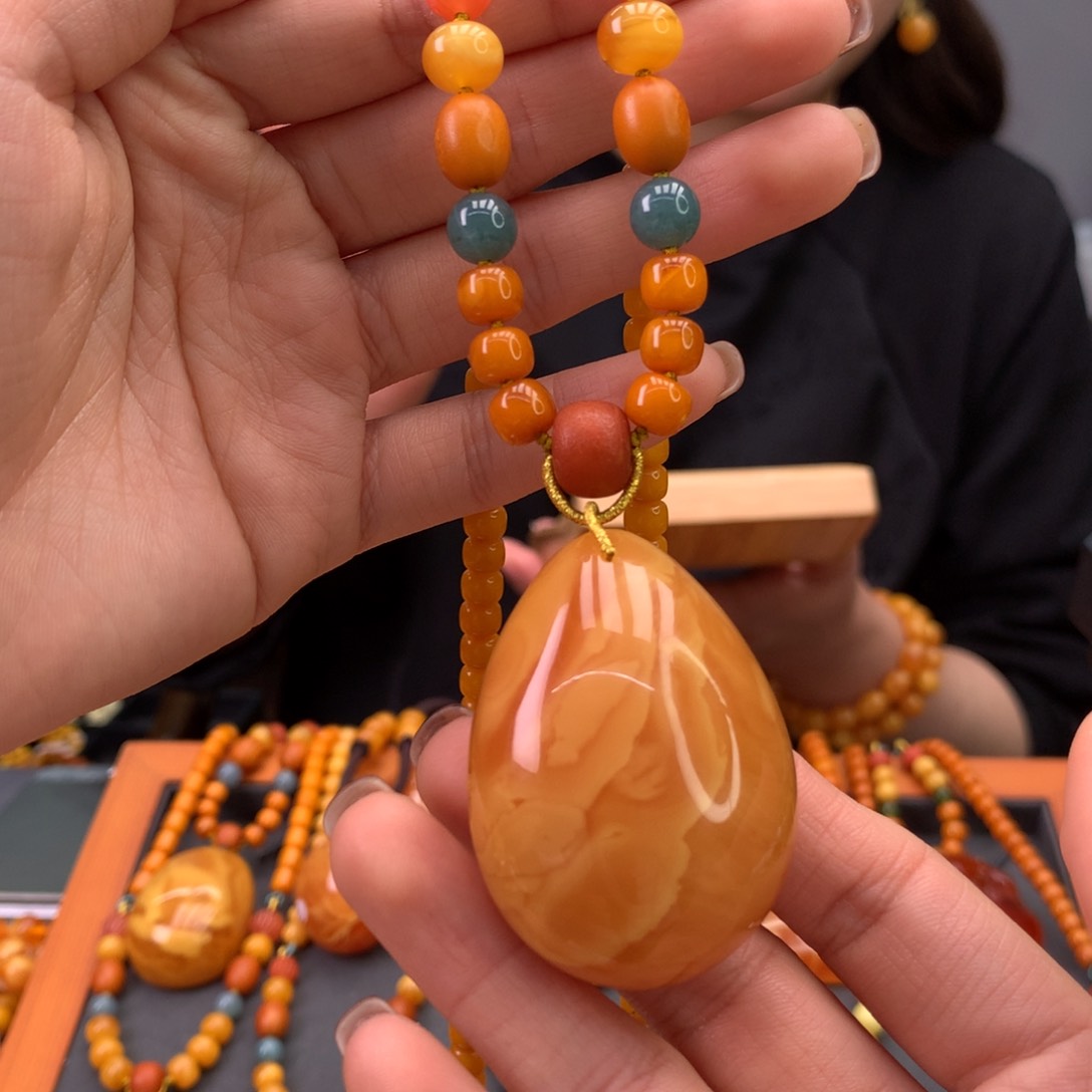 蜜蜡颈饰未镶嵌水滴