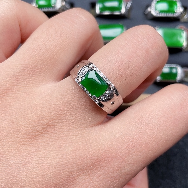 翡翠银S925镶嵌戒指没有运费险3697