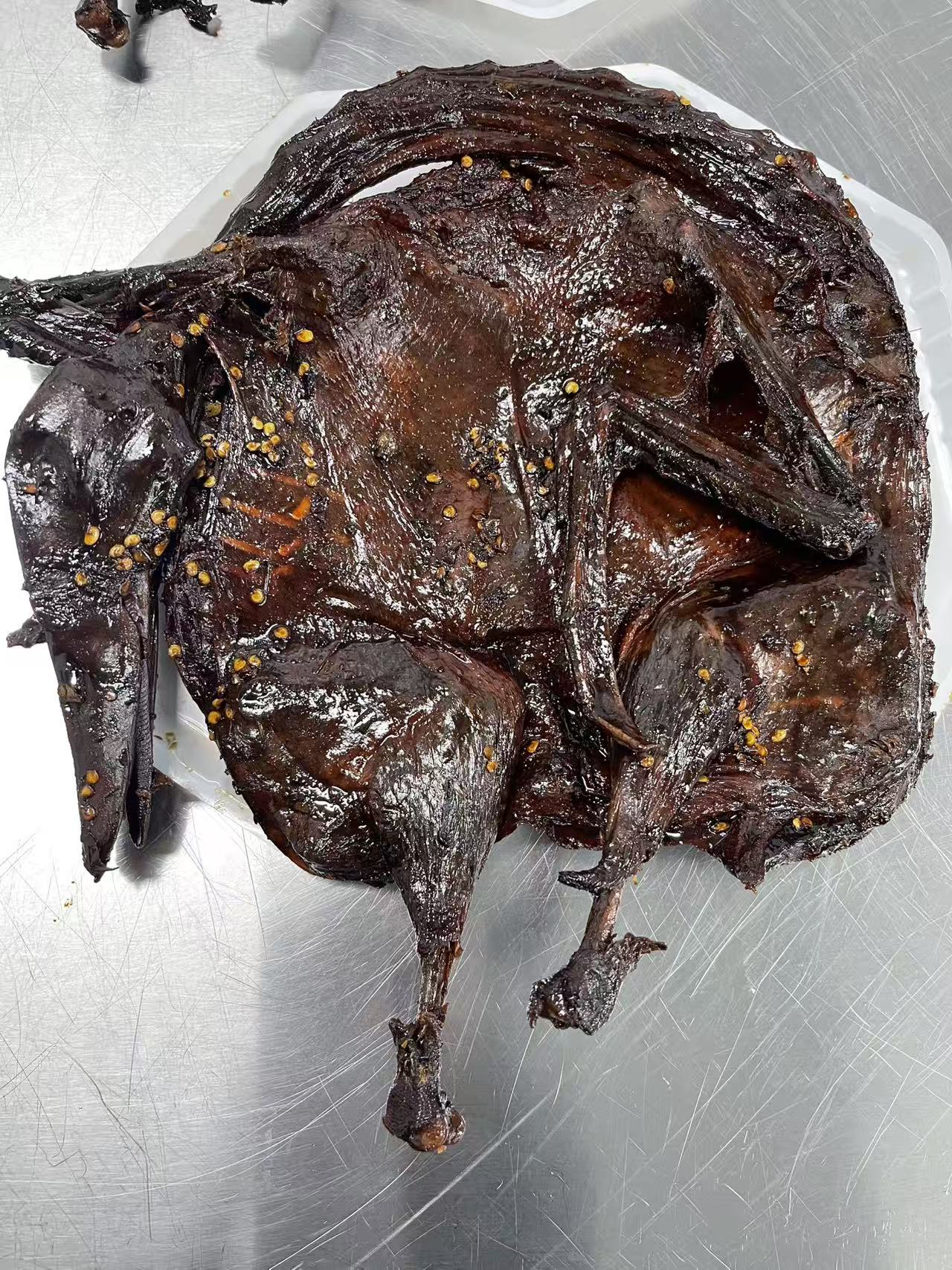 湖南特产酱板鸭300g 整只麻鸭手撕香辣鸭肉零食小吃