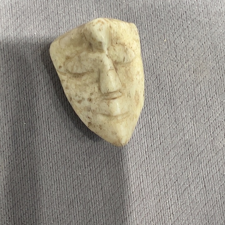 岫岩老玉（透闪石质玉）未镶嵌颈饰