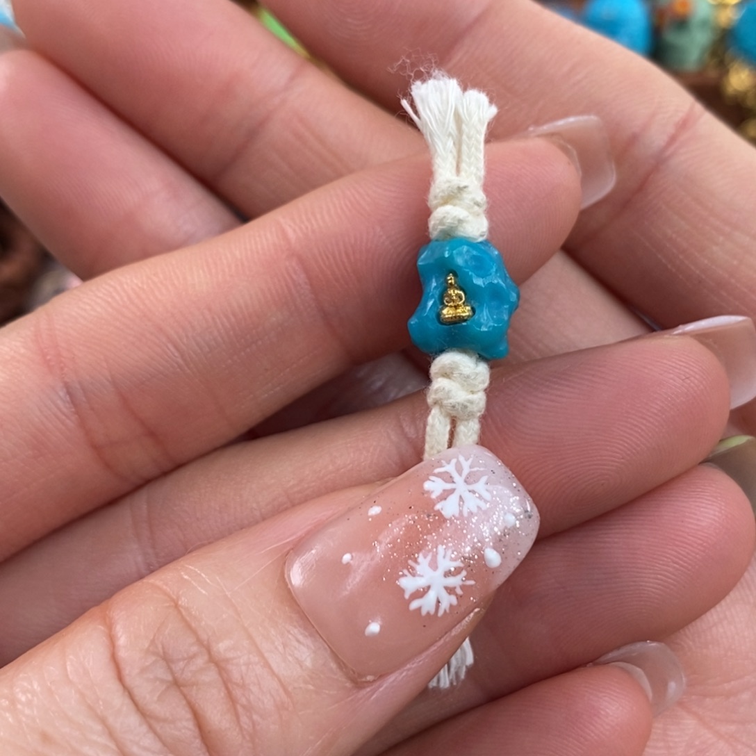 绿松石未镶嵌。佛系背云