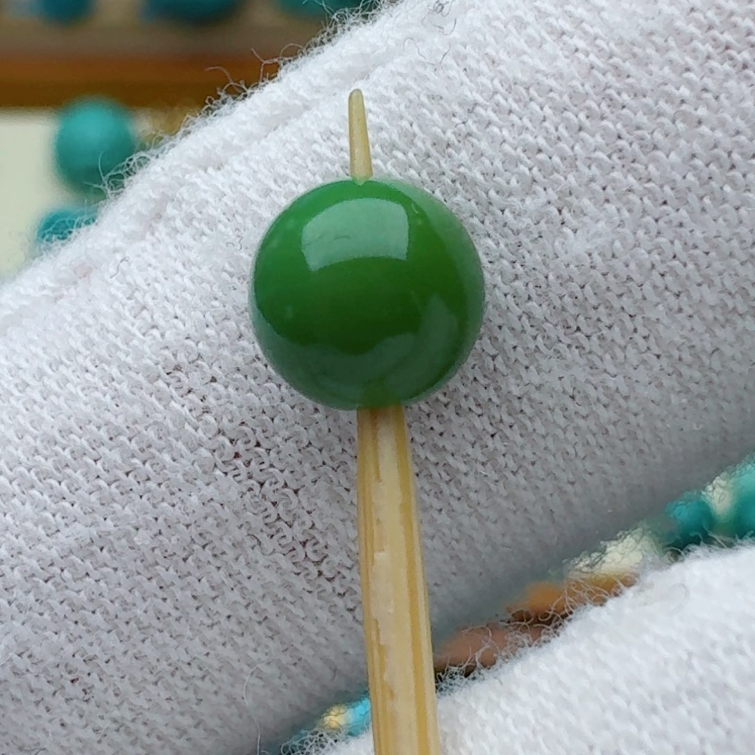 绿松石未镶嵌圆珠6.5