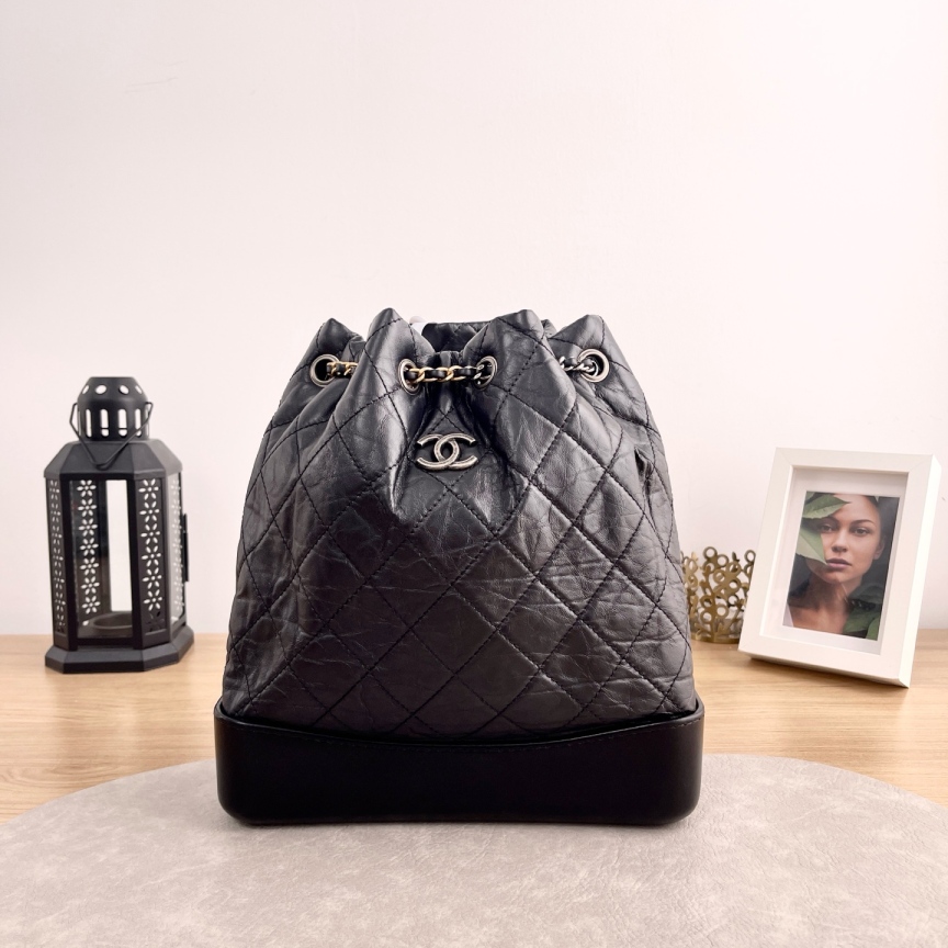 95新 Chanel/香奈儿 【九筒奢品】17A流浪/双肩包/23开/5800