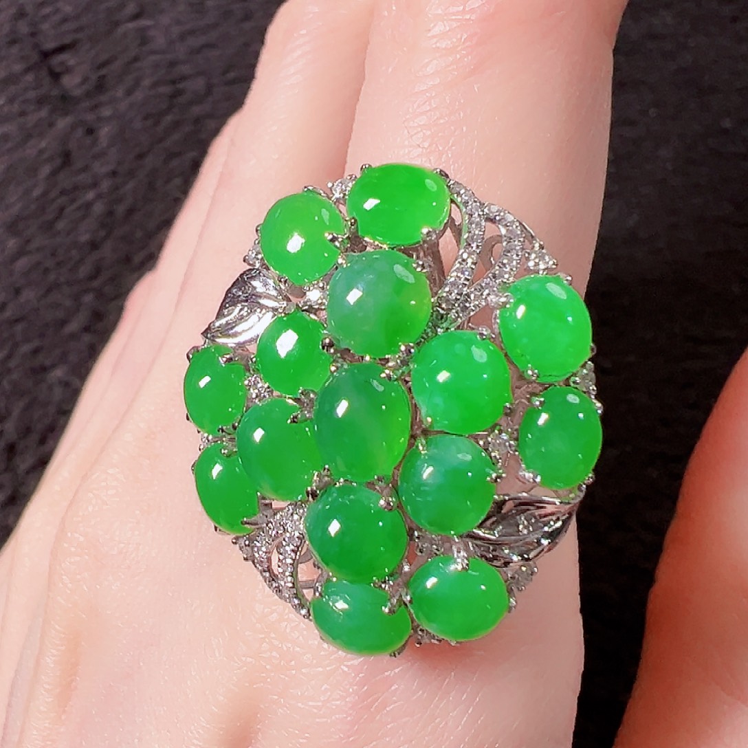 翡翠18K金镶嵌戒指签收后24小时鉴赏期，过时不退