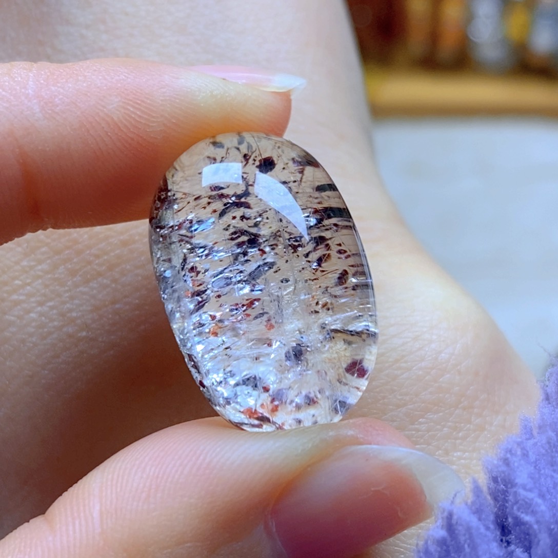 颈饰未镶嵌水晶，