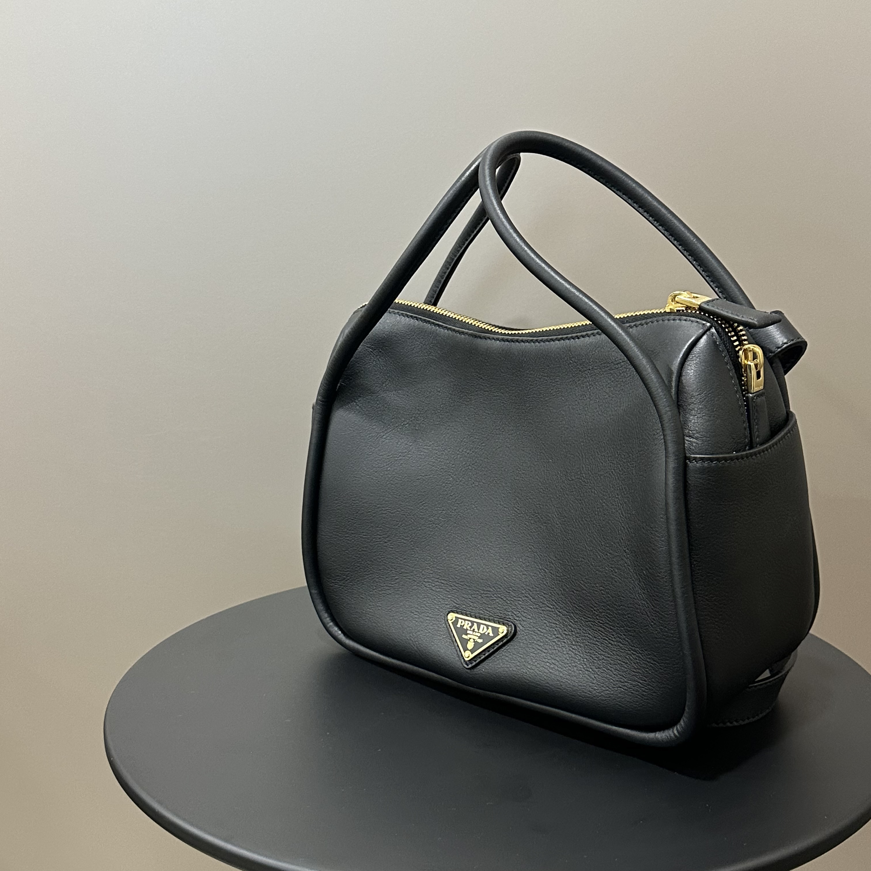 99新 Prada/普拉达 普拉达黑色darling手提斜挎包/送中检3026