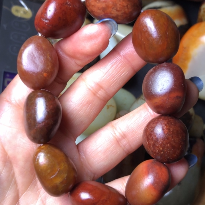 云***8和田玉未镶嵌珠宝奇石