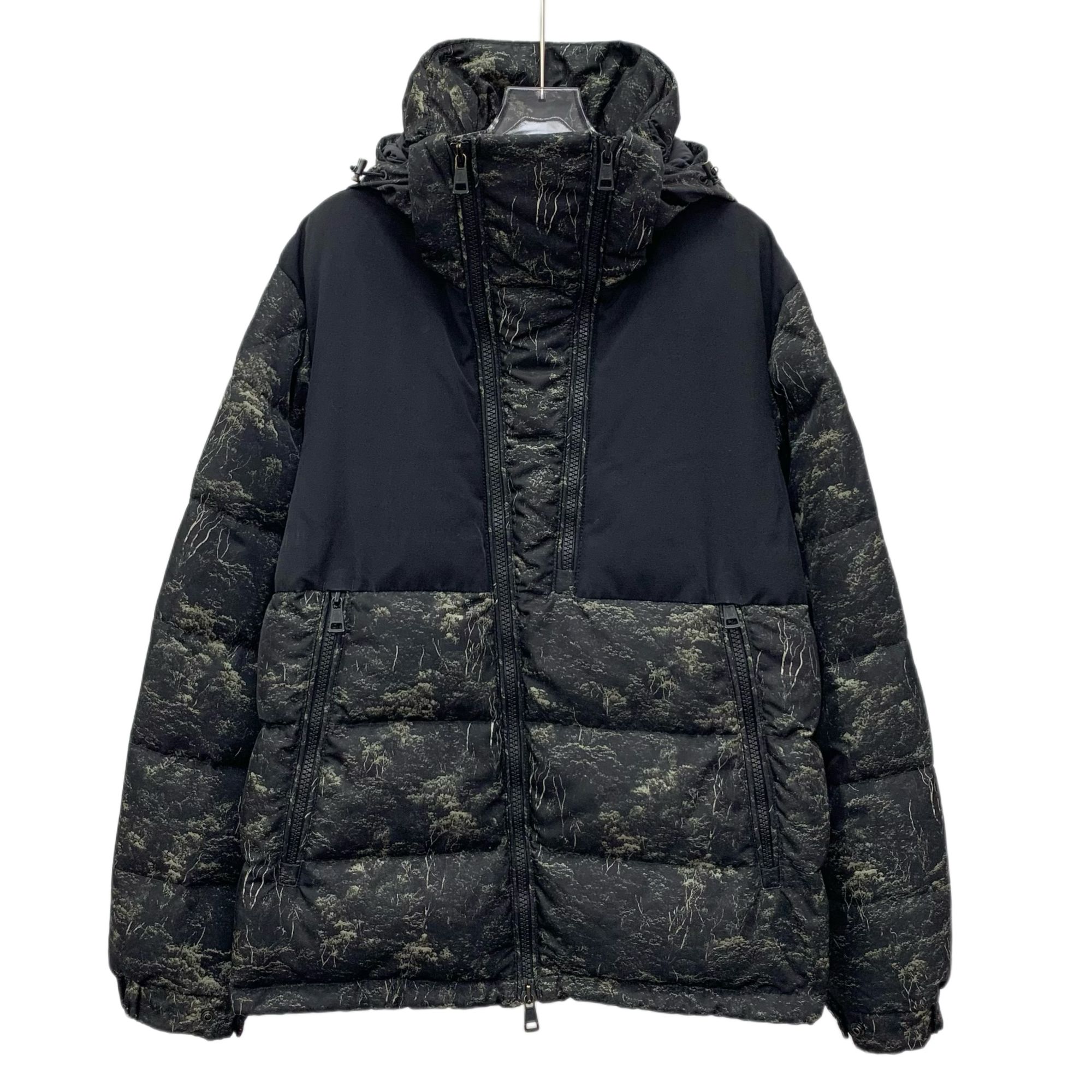 95新 MONCLER IM0521 黑色大理石纹徽标贴饰连帽羽绒服外套 4 L码