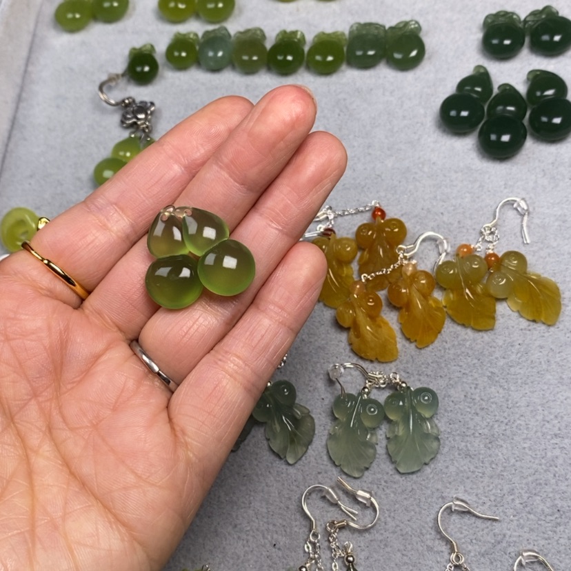 【闪购商品】蛇纹石玉未镶嵌挂件耳饰耳环项链