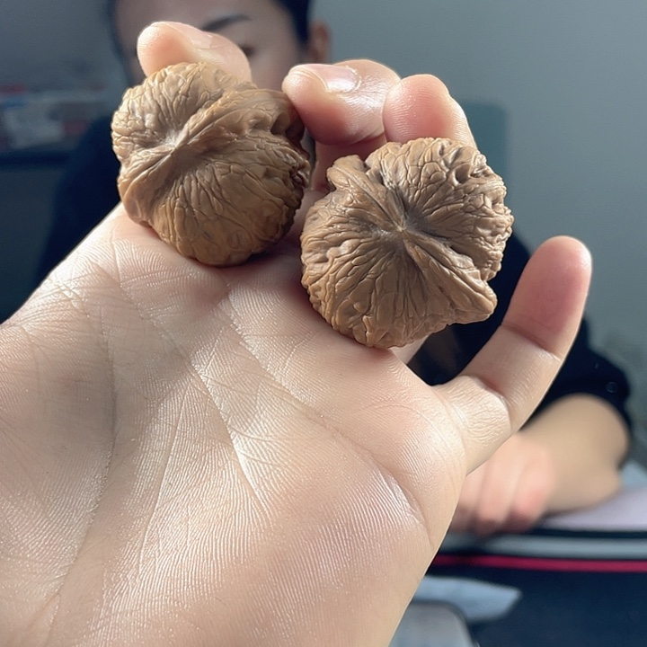 Z***T吊坠文玩核桃元宝