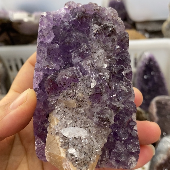 珠宝半成品未镶嵌紫晶