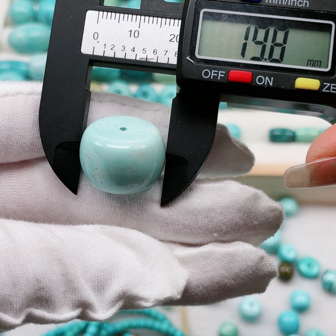 绿松石配饰未镶嵌