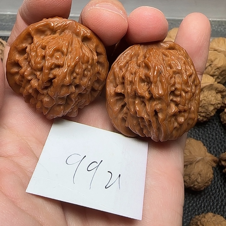 一***云文玩核桃吊坠9921四座楼40尺