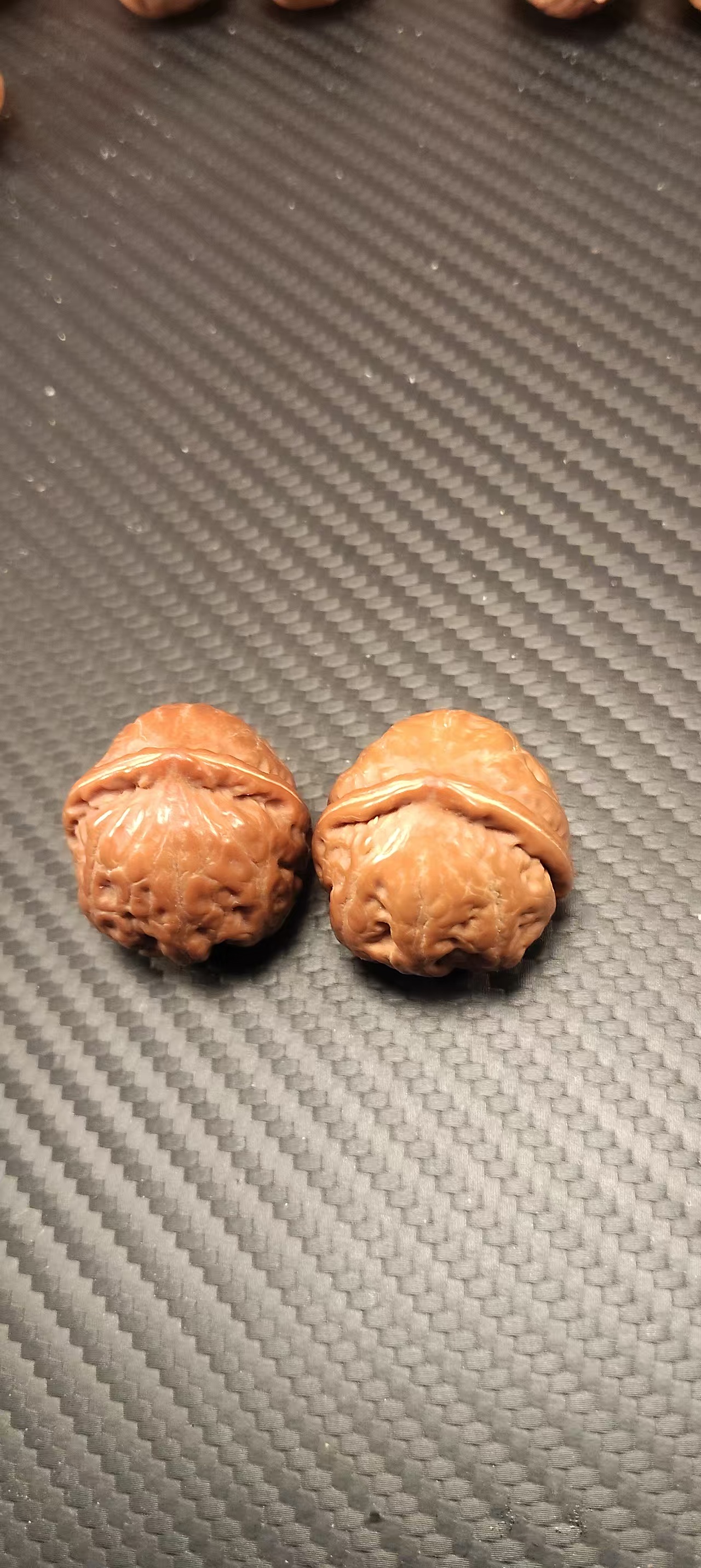 福袋奖品：随机小手捻核桃一对